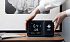 Настольные часы "Smart Screen" с беспроводным (15W) зарядным устройством, гигрометром, термометром, календарём, с подсветкой логотипа, черный - Фото 7