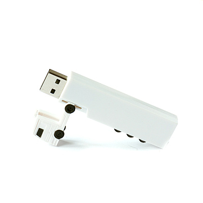 Пластик 22 Грузовик , 32Гб (Белый)