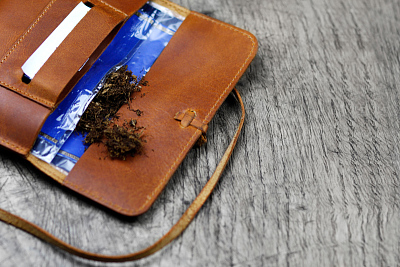 Кисет для табака KLONDIKE DIGGER «George», натуральная кожа в коньячном цвете, 16 х 8,5 х 1 см