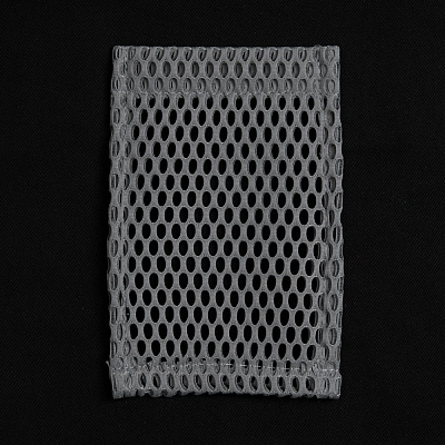 Карман из крупной сетки Pose, серый