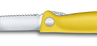 Нож для овощей VICTORINOX SwissClassic, складной, лезвие 11 см с волнистой кромкой, жёлтый