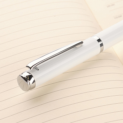 Шариковая ручка Соната (Sonata), белая