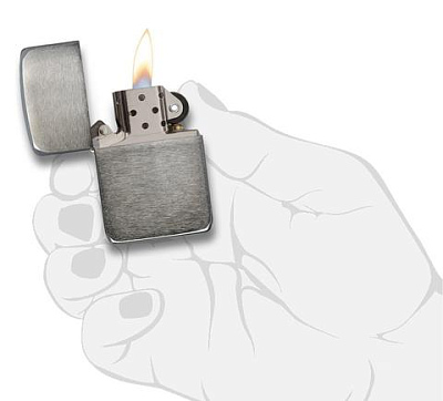 Зажигалка ZIPPO 1941 Replica ™ с покрытием Black Ice ®, латунь/сталь, чёрная, глянцевая, 38x13x57 мм