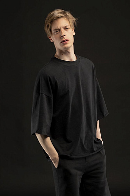 Футболка унисекс оверсайз T1, молочно-белая (Чёрный)