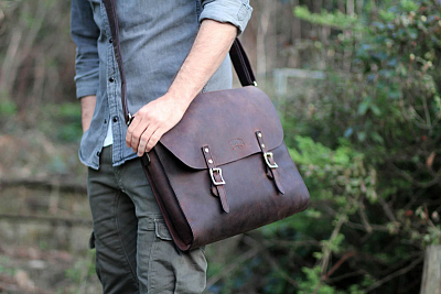 Сумка KLONDIKE «Brett», натуральная кожа в темно-коричневом цвете, 38 х 33 х 7 см