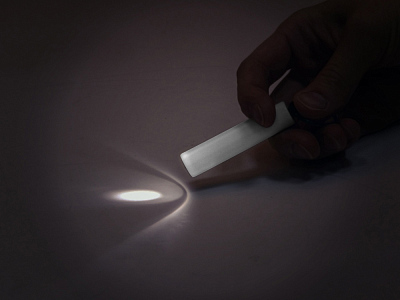 Брелок-фонарик Retro