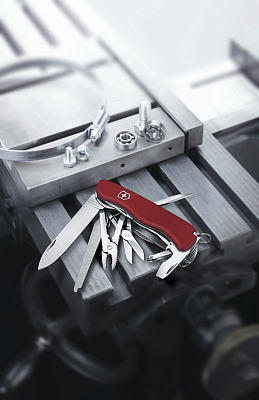 Нож перочинный VICTORINOX WorkChamp, 111 мм, 21 функция, с фиксатором лезвия, красный