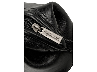 Набор: несессер, шарф