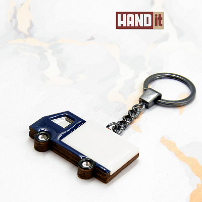 Брелок Грузовик (белый с синим) (Белый с синим)