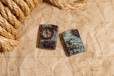 Зажигалка ZIPPO Compass Design с покрытием 540 Matte, латунь/сталь, разноцветная, 38x13x57 мм