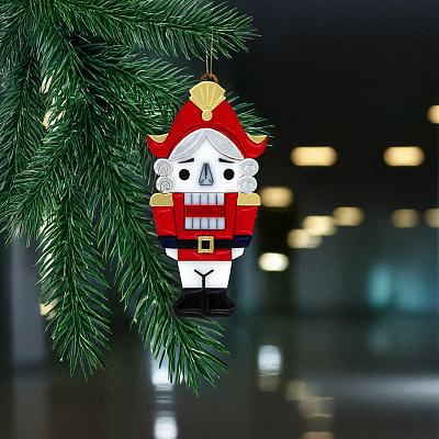 Ёлочная игрушка Щелкунчик (белый с красным)