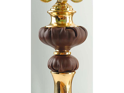 Композиция Герцог Альба: интерьерные часы с подсвечниками