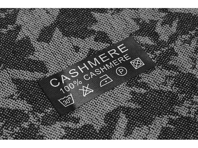 Набор: несессер, шарф