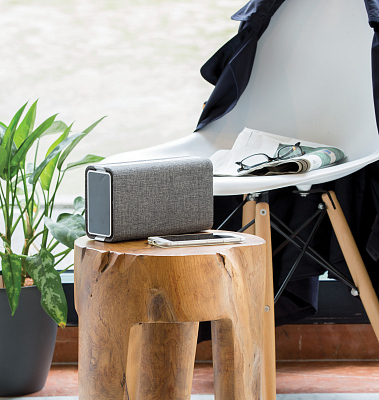 Колонка с зарядным устройством Vogue 