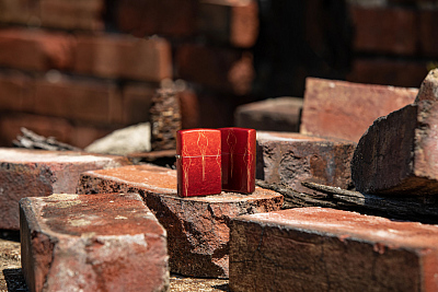 Зажигалка ZIPPO Ombre Flames с покрытием 540 Tumbled Brass, латунь/сталь, разноцветная, 38x13x57 мм