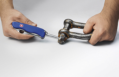 Нож перочинный VICTORINOX Skipper Pro, 111 мм, 12 функций, с фиксатором лезвия, со шнурком, синий