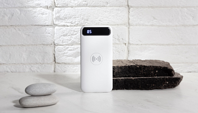 Беспроводное зарядное устройство "Quantum", 10000 mAh с цифровым индикатором заряда, белый