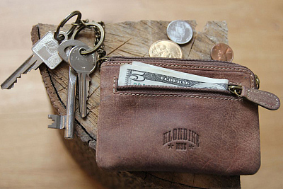 Ключница KLONDIKE «Tom», натуральная кожа в светло-коричневом цвете, 11 х 7,5 см